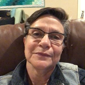 Meet your Posher, Suzanne